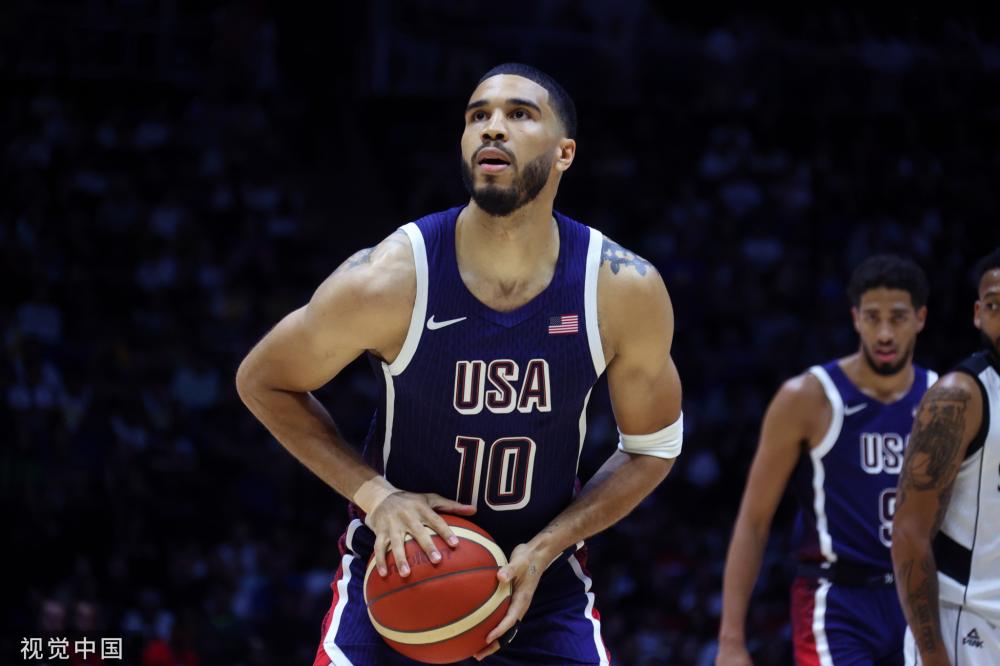 在场上出现 在场上出现