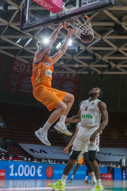 仅是俱乐部 仅是俱乐部