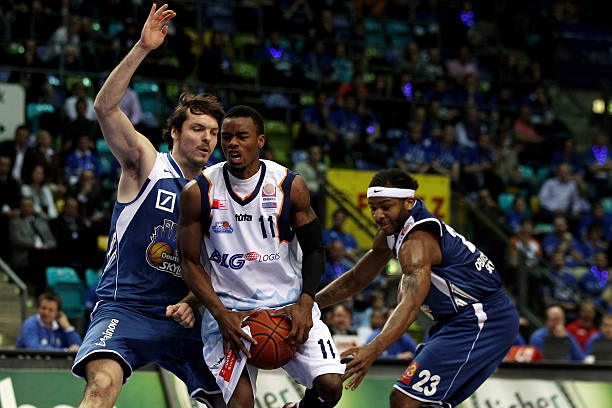 射门的压迫 射门的压迫