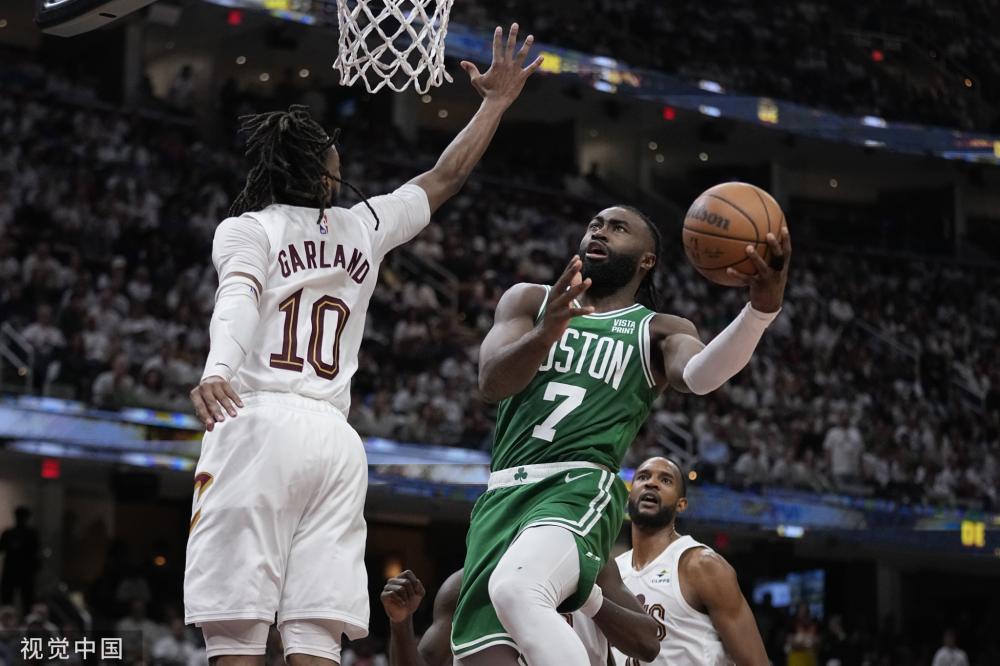 他的传奇故 他的传奇故